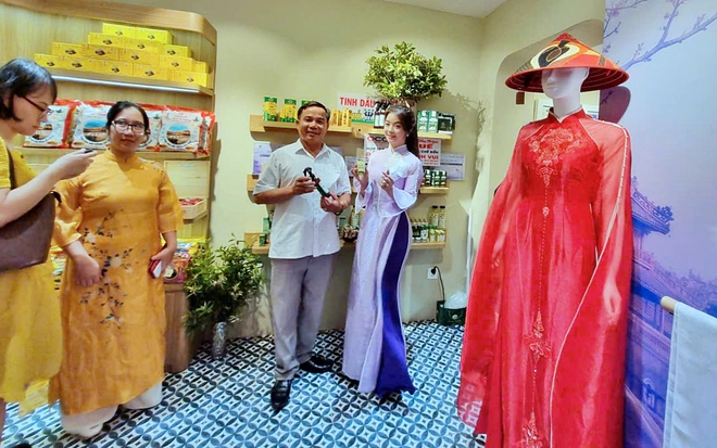 Sức sống h&agrave;ng Việt chủ đề "Huế thương" - Ảnh 4.