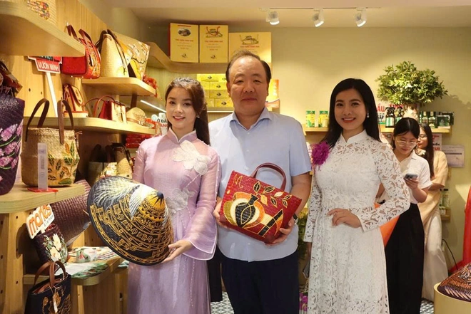 Sức sống h&agrave;ng Việt chủ đề "Huế thương" - Ảnh 5.