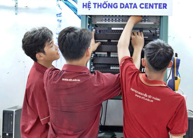 Trường Trung cấp Nguyễn Tất Th&agrave;nh đ&agrave;o tạo nghề "Thực học - Thực Danh - Thực nghiệp" - Ảnh 4.
