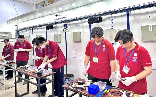 Trường Trung cấp Nguyễn Tất Th&agrave;nh đ&agrave;o tạo nghề "Thực học - Thực Danh - Thực nghiệp" - Ảnh 2.