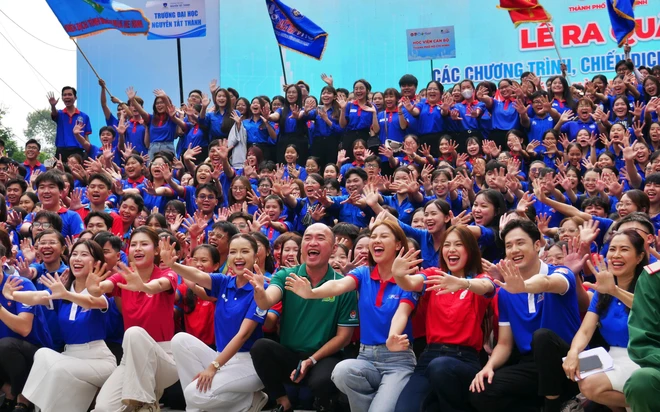 Thành phố Hồ Chí Minh có hơn 6.000 tình nguyện viên tiếp sức mùa thi 2026 - Ảnh 4.