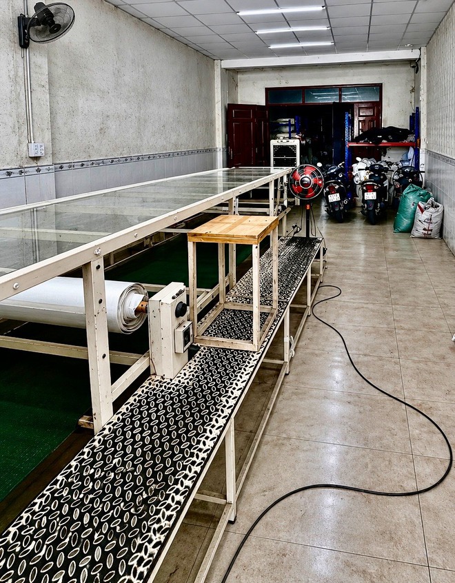 Khởi tố vụ án xâm phạm quyền tác giả, khởi tố bị can Hoàng Thị Bích Ngọc - vải áo dài Đất lành - Ảnh 6.