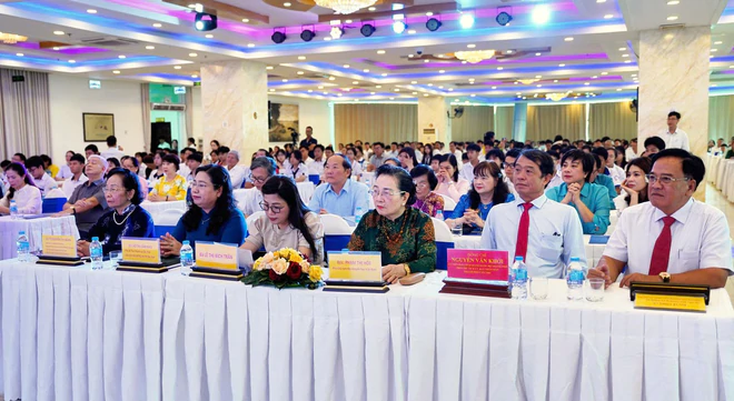 Hội Khuyến học Việt Nam trao học bổng “Học không bao giờ cùng” lần thứ 6 vinh danh 310 tấm gương tiêu biểu - Ảnh 5.