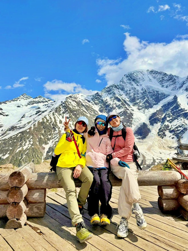 Chinh phục Elbrus: H&agrave;nh tr&igrave;nh "c&acirc;n n&atilde;o" tr&ecirc;n n&oacute;c nh&agrave; ch&acirc;u &Acirc;u - Ảnh 9.