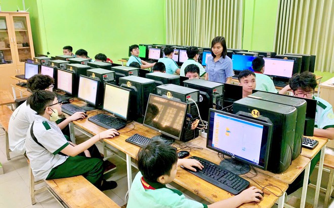 Trường học tại Thành phố Hồ Chí Minh mở cửa dạy học sinh miễn phí trong hè - Ảnh 4.