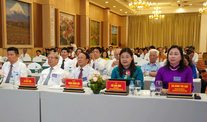 Khuyến học Ninh B&igrave;nh đổi mới tư duy về m&ocirc; h&igrave;nh "C&ocirc;ng d&acirc;n học tập số", th&uacute;c đẩy học tập suốt đời - Ảnh 7.