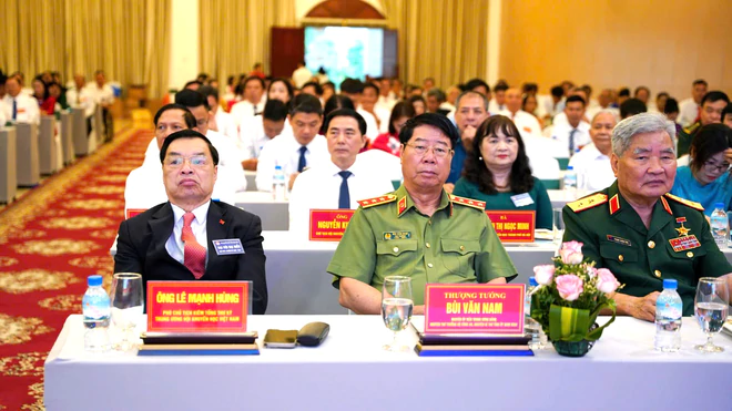 Khuyến học Ninh B&igrave;nh đổi mới tư duy về m&ocirc; h&igrave;nh "C&ocirc;ng d&acirc;n học tập số", th&uacute;c đẩy học tập suốt đời - Ảnh 6.
