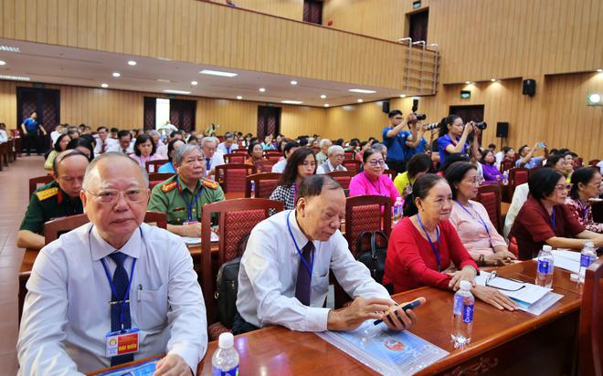 Đại hội Khuyến học Th&agrave;nh phố Hồ Ch&iacute; Minh: Chủ động hội nhập, nh&acirc;n rộng s&aacute;ng kiến học tập suốt đời - Ảnh 4.