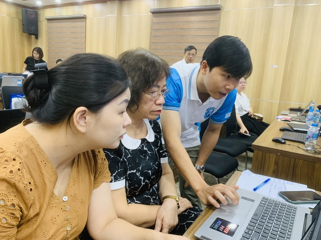 Hội Khuyến học Th&agrave;nh phố H&agrave; Nội đẩy mạnh ứng dụng c&ocirc;ng nghệ th&ocirc;ng tin v&agrave; AI trong c&ocirc;ng t&aacute;c khuyến học - Ảnh 4.