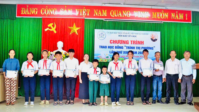 Hội Khuyến học x&atilde; Tam Hải (Đ&agrave; Nẵng) 13 năm ph&aacute;t triển quỹ khuyến học Tr&igrave;nh Thị Phương - Ảnh 2.