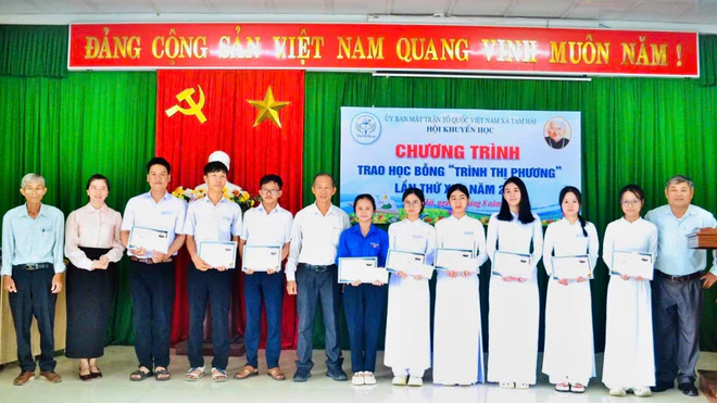 Hội Khuyến học x&atilde; Tam Hải (Đ&agrave; Nẵng) 13 năm ph&aacute;t triển quỹ khuyến học Tr&igrave;nh Thị Phương - Ảnh 3.