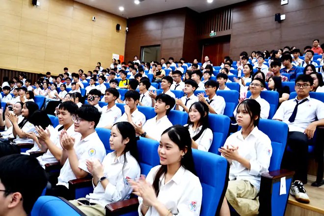 Khai mạc Trại h&egrave; H&ugrave;ng Vương lần thứ XX ở v&ugrave;ng bi&ecirc;n giới L&agrave;o Cai - Ảnh 8.