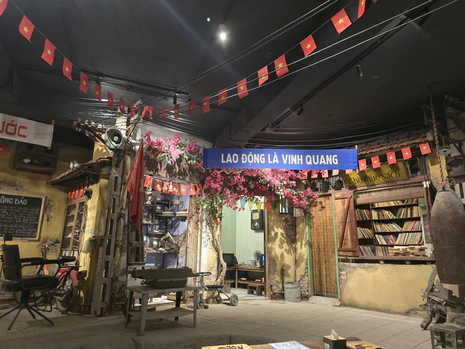 Tour y&ecirc;u nước - Giới trẻ trải nghiệm lịch sử kh&ocirc;ng chỉ qua s&aacute;ch gi&aacute;o khoa- Ảnh 15.