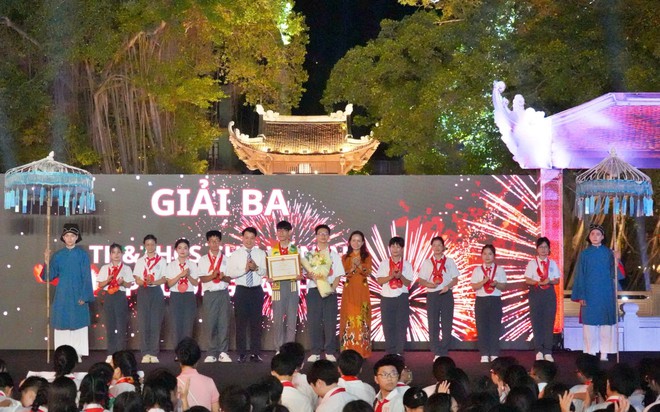 Trường THCS Chu Văn An gi&agrave;nh giải Nhất cuộc thi "T&igrave;m hiểu Di t&iacute;ch Quốc gia đặc biệt Văn Miếu - Quốc Tử Gi&aacute;m" - Ảnh 4.