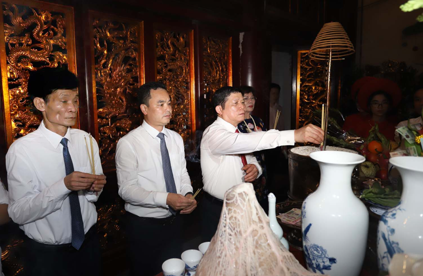 Phú Thọ tổ chức Lễ Báo công với các Vua Hùng về kết quả năm học 2021 - 2022 - Ảnh 1.