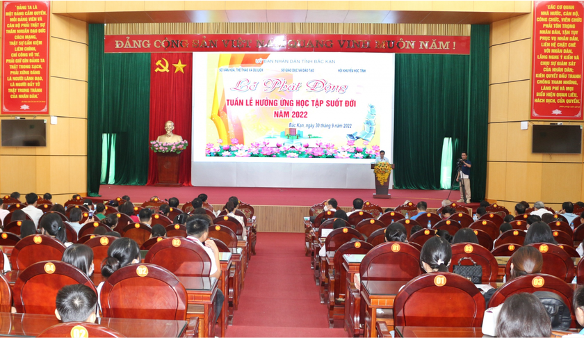 Hội Khuyến học tỉnh Bắc Kạn đón nhận Huân chương Lao động hạng Ba - Ảnh 2.