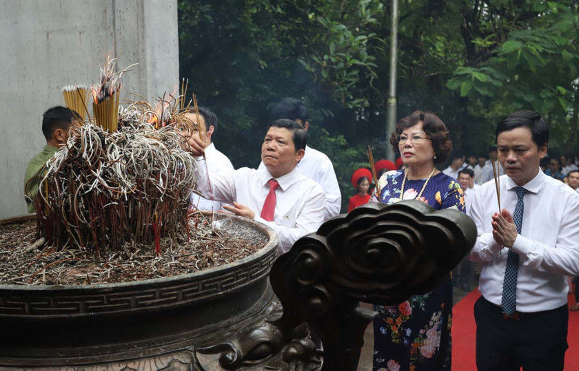 Phú Thọ tổ chức Lễ Báo công với các Vua Hùng về kết quả năm học 2021 - 2022 - Ảnh 3.