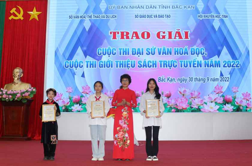 Hội Khuyến học tỉnh Bắc Kạn đón nhận Huân chương Lao động hạng Ba - Ảnh 3.