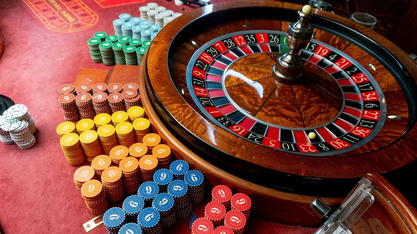 Bộ Tài Chính: Đề xuất tiếp tục thí điểm cho người Việt vào chơi casino đến hết năm 2024 - Ảnh 1.
