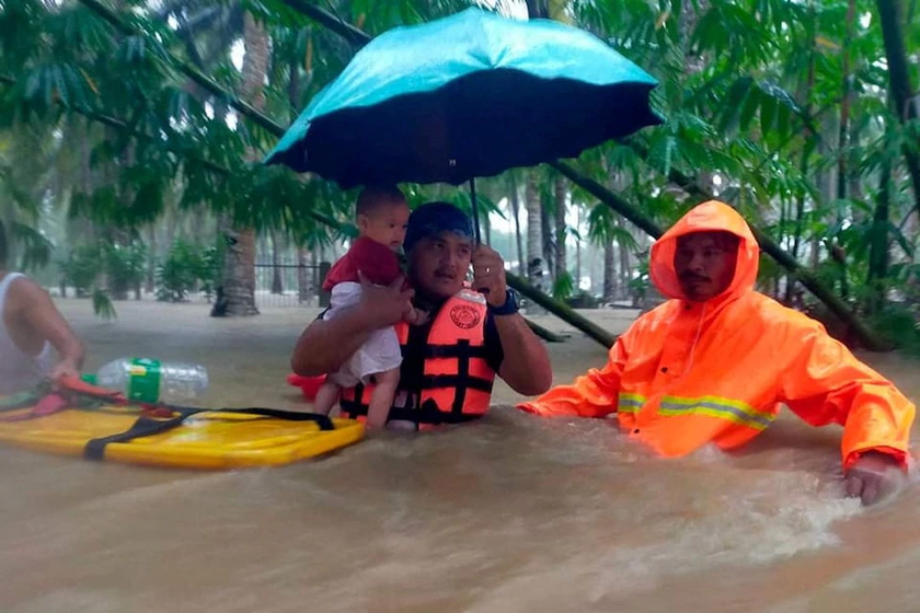 Chùm ảnh bão NALGAE đổ bộ vào Philippines làm 72 người tử vong và hàng chục người bị thương - Ảnh 7.