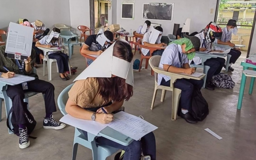 Sinh viên Philippines tự làm “Mũ chống gian lận” thi cử - Ảnh 1.