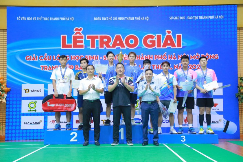 Giải Cầu lông HS-SV TP Hà Nội mở rộng tranh Cúp báo Tuổi trẻ Thủ đô lần thứ IX thành công rực rỡ - Ảnh 9.