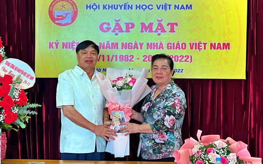 Trung ương Hội Khuyến học Việt Nam kỷ niệm 40 năm Ngày Nhà giáo Việt Nam - Ảnh 3.