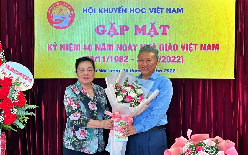 Trung ương Hội Khuyến học Việt Nam kỷ niệm 40 năm Ngày Nhà giáo Việt Nam - Ảnh 4.