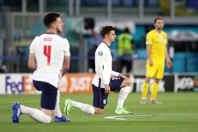 World Cup 2022: Đội tuyển Anh lại tiếp tục… quỳ gối   - Ảnh 2.