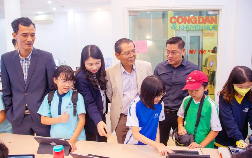 Học sinh Trường Quốc tế đa cấp Anh Việt Hoàng Gia tham quan thực tế Tạp chí điện tử Công dân và Khuyến học - Ảnh 3.