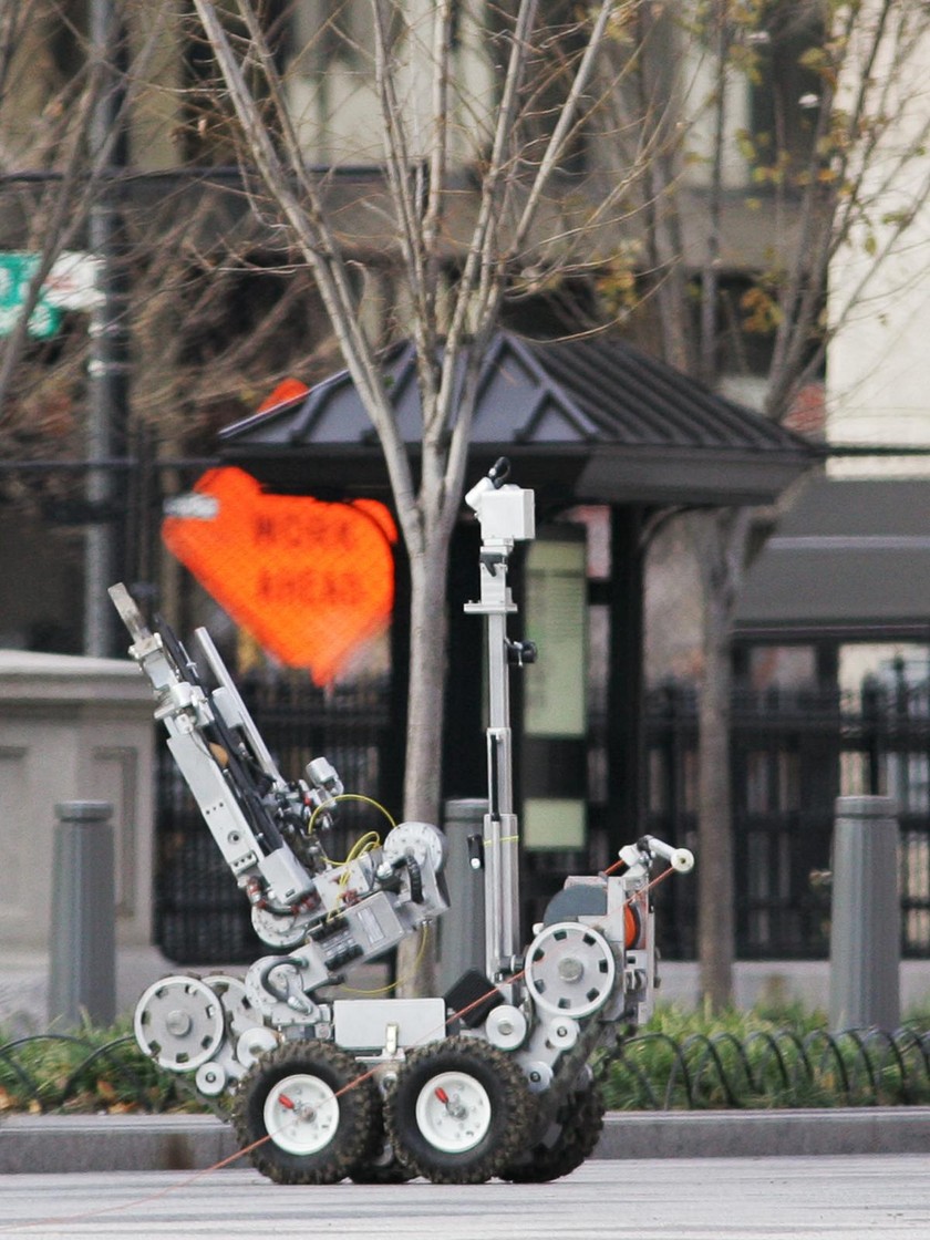 Cảnh sát San Francisco, Mỹ đề xuất sử dụng robot để tiêu diệt tội phạm - Ảnh 1.