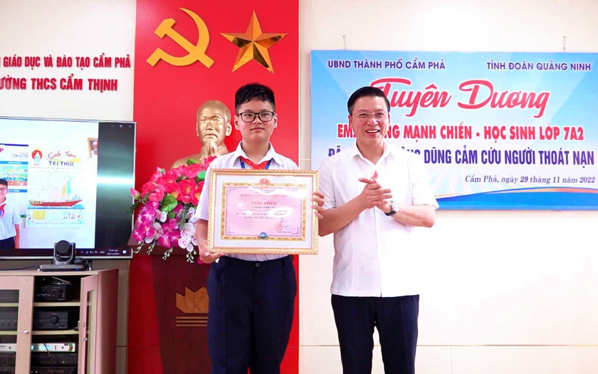 Chủ tịch nước Nguyễn Xuân Phúc khen học sinh dũng cảm cứu người - Ảnh 1.