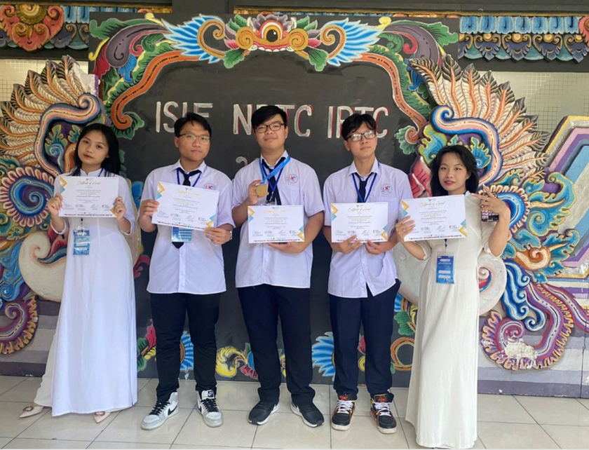 Học sinh Việt Nam giành Huy chương Vàng tại Kỳ thi Khoa học và sáng chế quốc tế - Ảnh 1.
