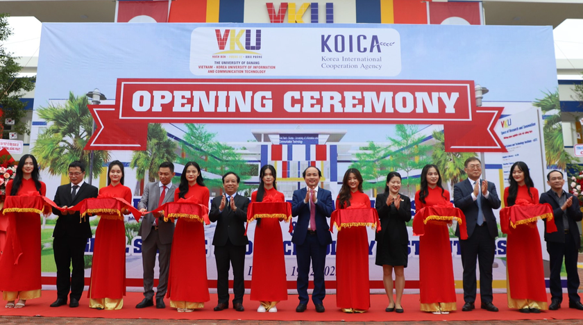 Hàn Quốc hỗ trợ 7,7 triệu USD xây dựng đại học số tại Việt Nam - Ảnh 1.