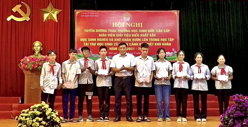 Huyện Hiệp Hòa dẫn đầu tỉnh Bắc Giang về phong trào khuyến học, khuyến tài - Ảnh 1.