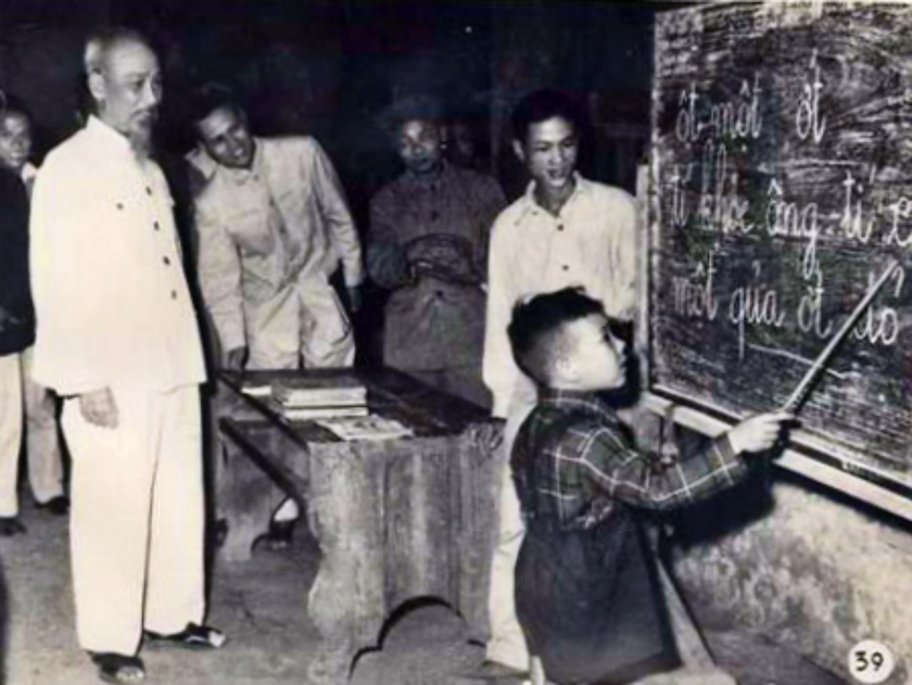 Huấn đức của Chủ tịch Hồ Chí Minh hướng đến dân tộc thông thái, xã hội học tập - Ảnh 4.
