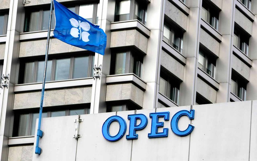 Ngày 4/12: OPEC+ có thể cân nhắc cắt giảm sản lượng sâu hơn - Ảnh 1.