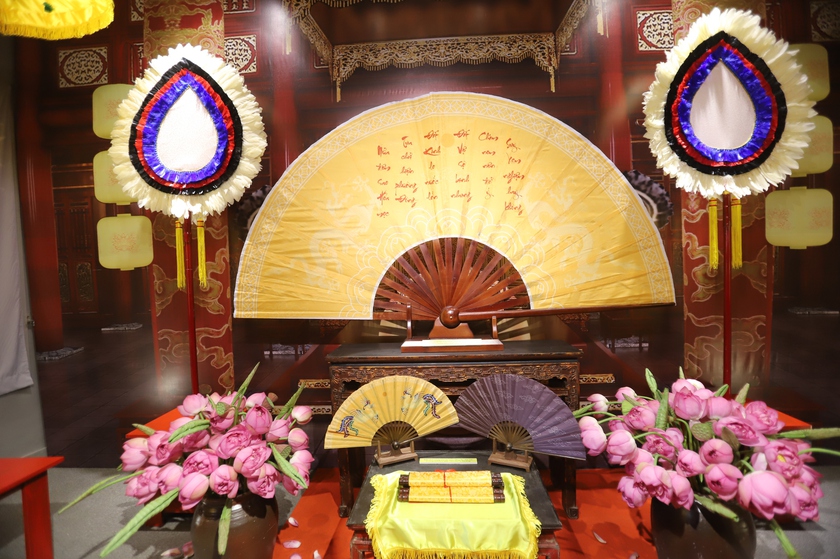 Đặc sắc nghi lễ ban quạt Tết Đoan Ngọ tại Hoàng thành Thăng Long - Ảnh 4.