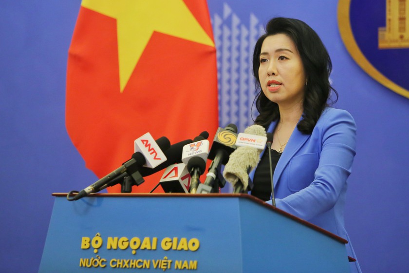 Bộ Ngoại giao phản đối Trung Quốc tập trận lấn vào lãnh hải Việt Nam - Ảnh 1.
