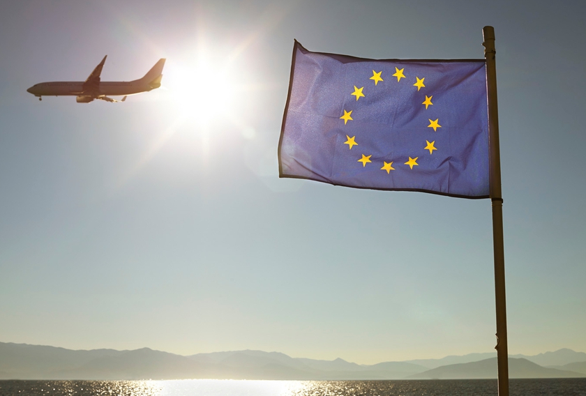 Khát vọng &quot;xanh hóa&quot; ngành hàng không của EU - Ảnh 1.