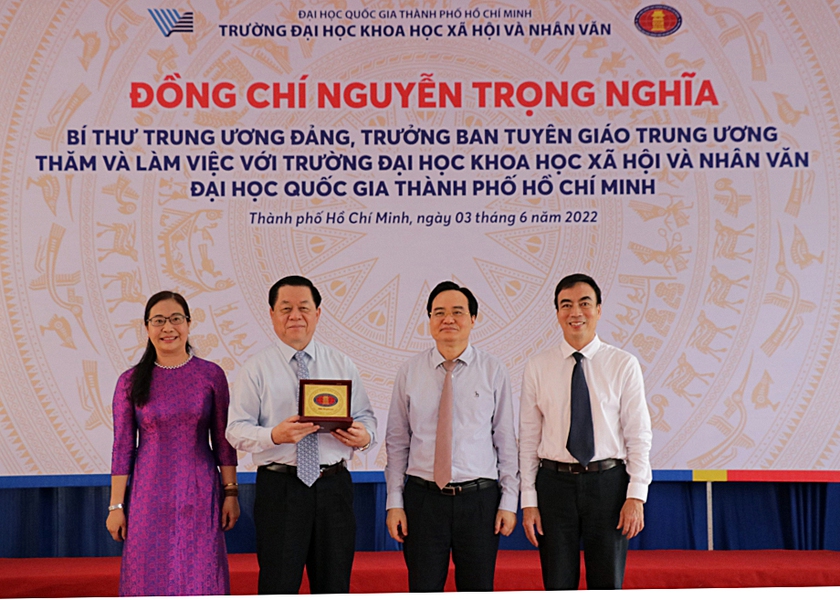 Đại học Quốc gia Thành phố Hồ Chí Minh kiến nghị sửa đổi chính sách tín dụng sinh viên - Ảnh 1.