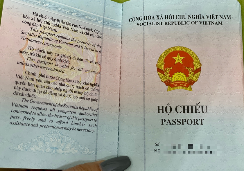 Từ ngày 01/7/2022, Bộ Công an bắt đầu cấp hộ chiếu phổ thông mẫu mới - Ảnh 1.