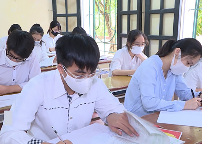 14 ngàn học sinh phổ thông cơ sở Thành phố Hồ Chí Minh lựa chọn học tiếp ngoài công lập - Ảnh 1.