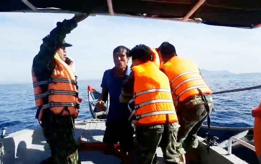 Va chạm tàu trên biển Quảng Nam, 3 ngư dân tử vong - Ảnh 4.