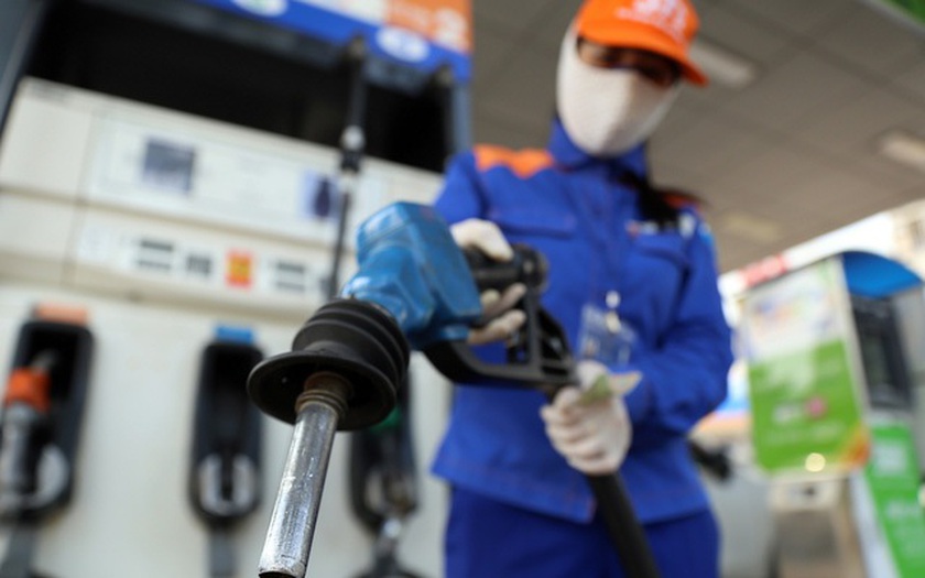 Giá xăng, dầu đồng loạt giảm. Ảnh: VGP