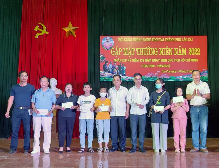 Khuyến học, khuyến tài một hoạt động nổi bật của Hội đồng hương Nghệ Tĩnh tại thành phố Lào Cai - Ảnh 1.
