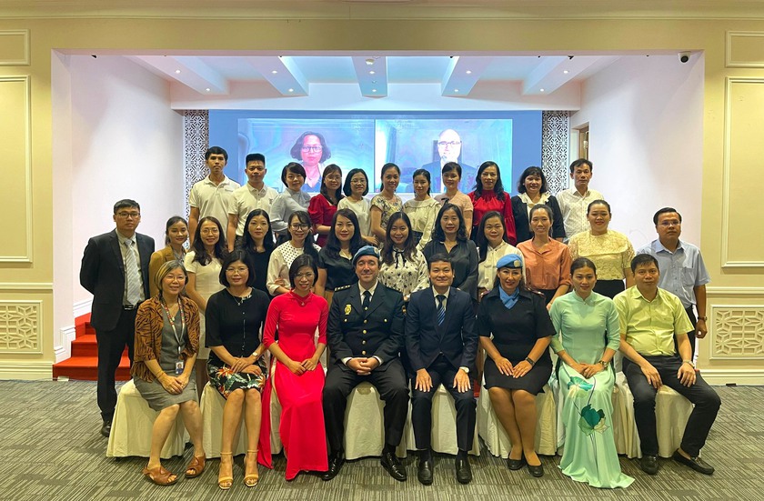 Đào tạo, nâng cao năng lực của nữ sỹ quan cảnh sát và an ninh Việt Nam tham gia Phái bộ gìn giữ hòa bình - Ảnh 1.