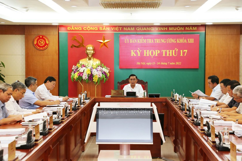 Ủy ban Kiểm tra Trung ương đề nghị kỷ luật một số đảng viên và tổ chức đảng - Ảnh 1.