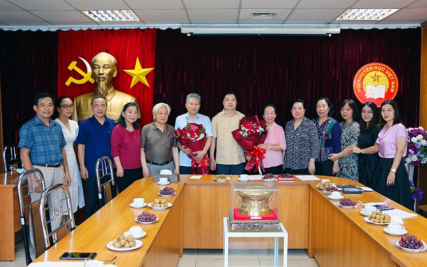 Cơ quan Trung ương Hội Khuyến học Việt Nam tổ chức gặp mặt Kỷ niệm 75 năm Ngày thương binh liệt sĩ - Ảnh 1.