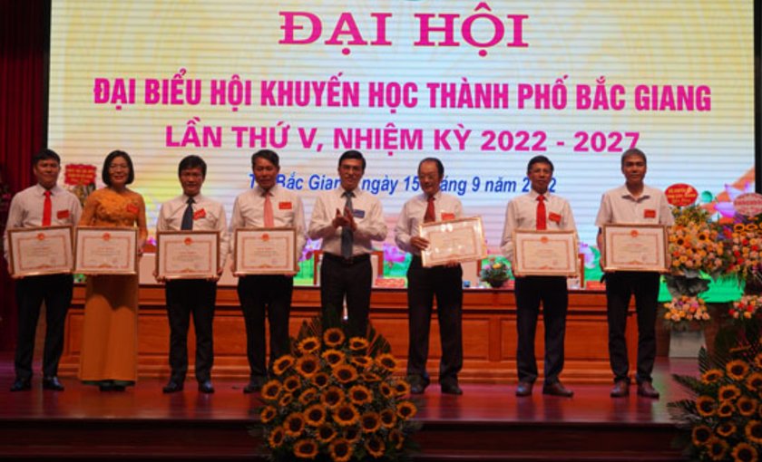 Hội Khuyến học thành phố Bắc Giang, tỉnh Bắc Giang tổ chức Đại hội đại biểu lần thứ V - Ảnh 3.